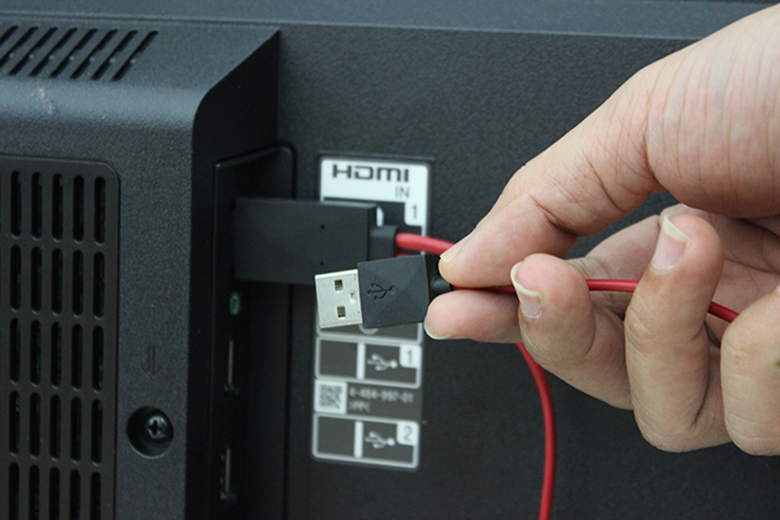 Hướng dẫn kết nối điện thoại với tivi Sony thông qua kết nối MHL bước 2