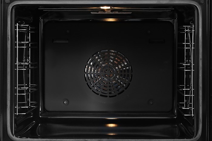Lo Nuong Am Bosch Hbg634bb1b 71 Lit 7 700x467